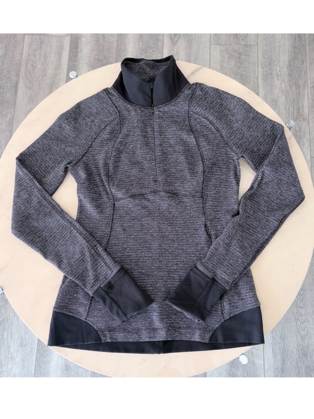 Lululemon Runderful Long Sleeve 1/2 Zip Pullover Top.
